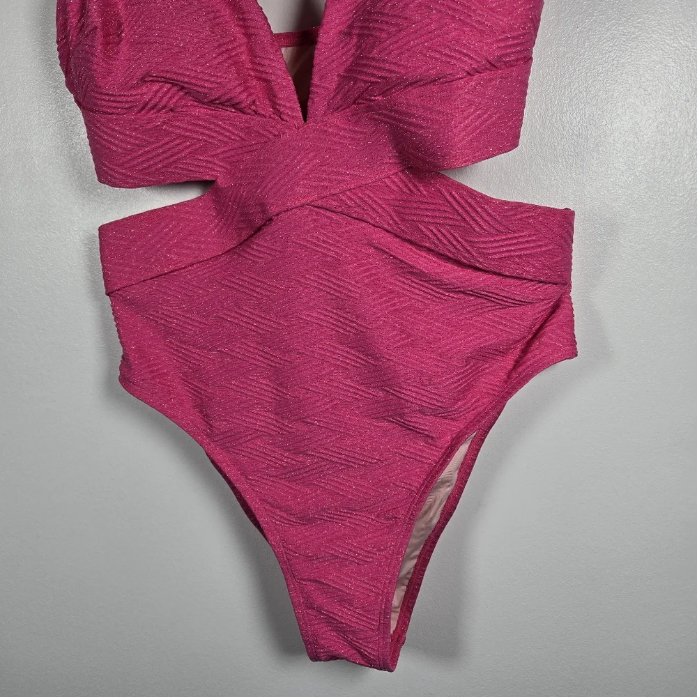 Cupshe Magenta Textured Cutout One-Piece Swimsuit